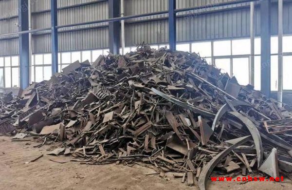 江苏泰州长期大量回收工厂废铁边角料50吨