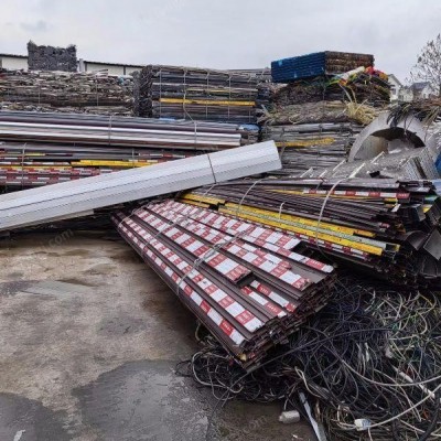 本公司专业回收废金属、电器、生活性、生产性废旧物资