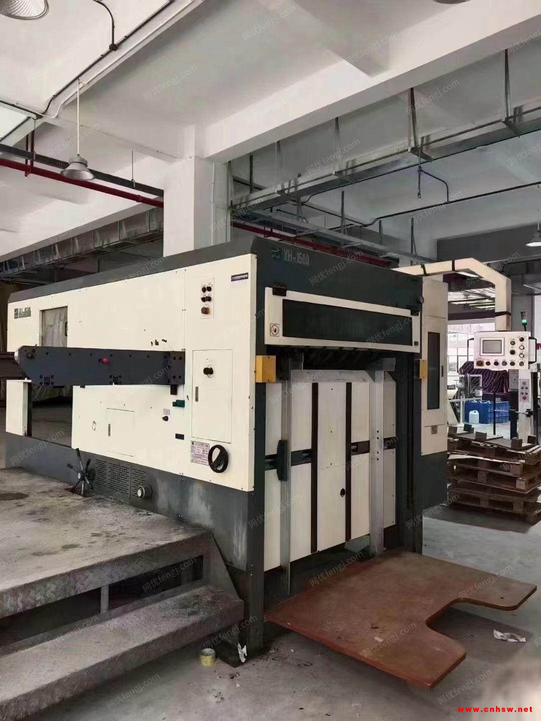 出售远恒1500半自动模切机  谊力1450全自动局部UV 过油 哑华1050耀科106带清废模切 文洪1100自动贴窗机（带压线）