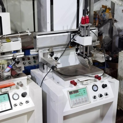 处理两台准全新丝印机20x45