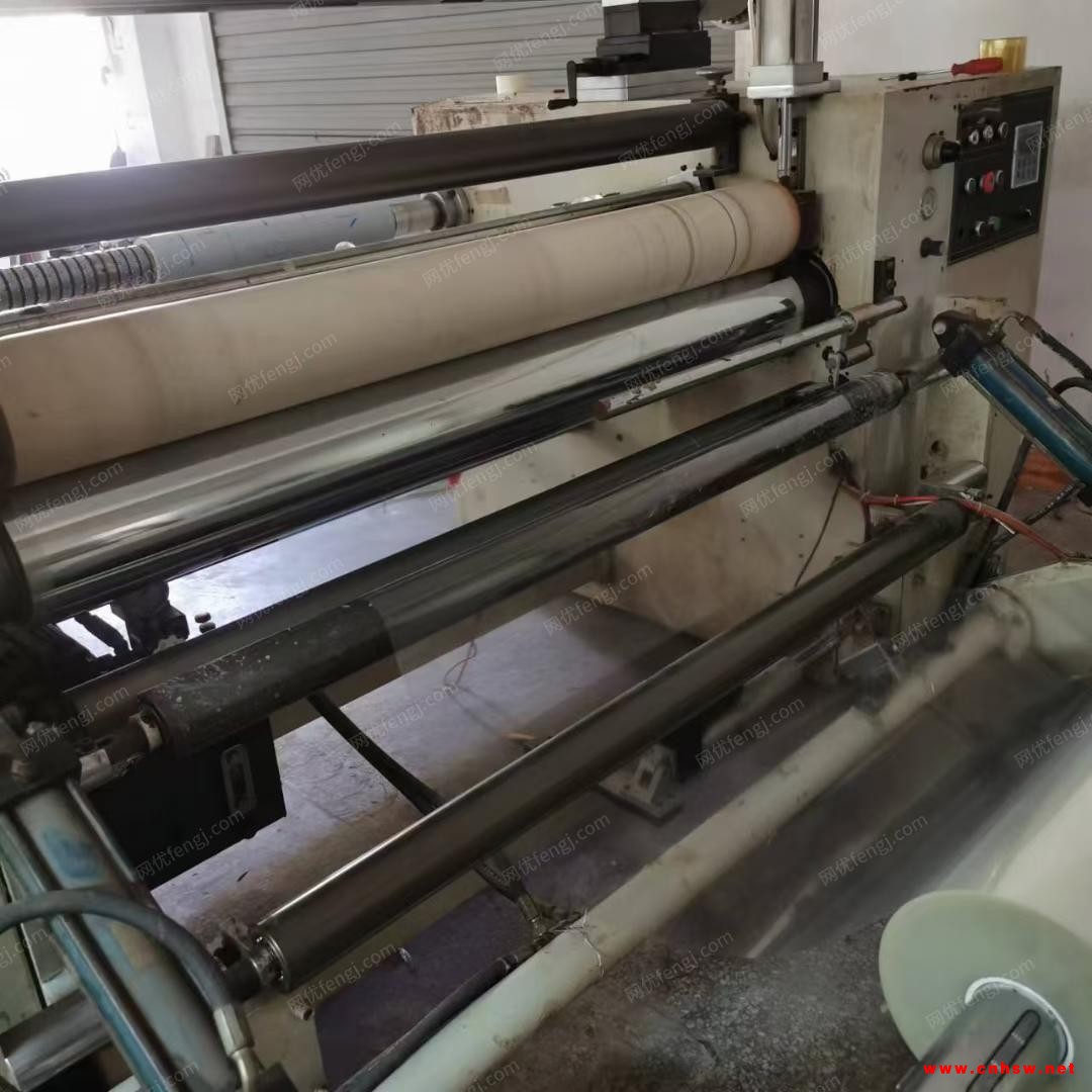 1300滑差轴分条机