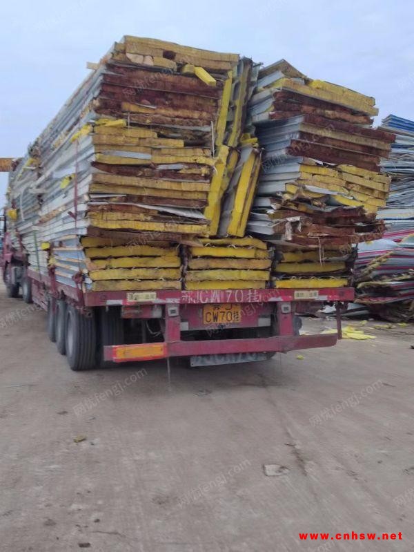 江苏收购岩棉板活动房 回收岩棉夹芯板泡沫板　随行随价