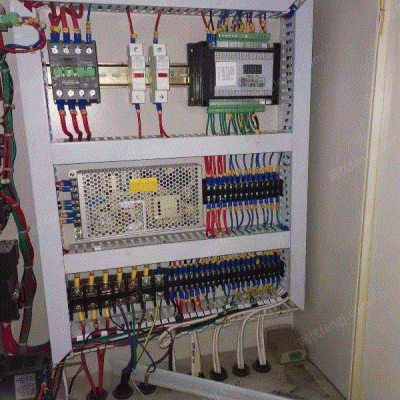 专业高价回收配电柜