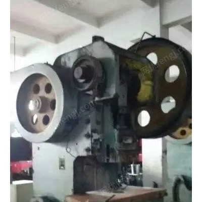 广东地区长年回收二手车床 二手铣床 二手冲床等机床设备