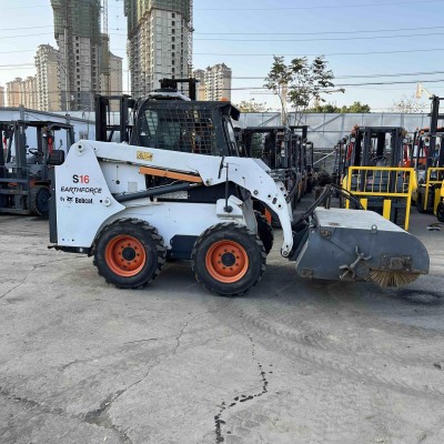 二手山猫S16滑移清扫机.山猫滑移扫雪机