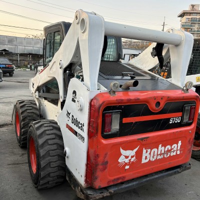 S750山猫滑移装载机bobcat一台