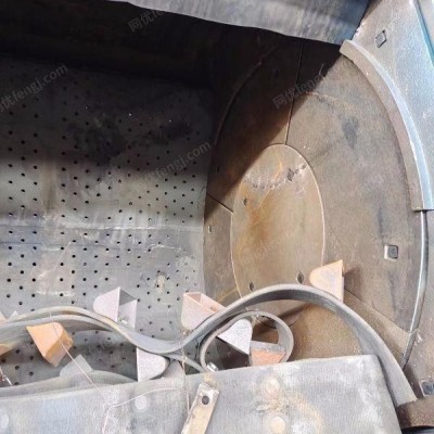 本人有多台二手Q3210履带抛丸机出售，一台自动上料，价格很低