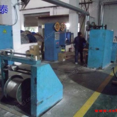 特价出售包纸机设备