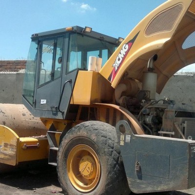 二手徐工202振动压路机(徐工集团二手压路机总代)