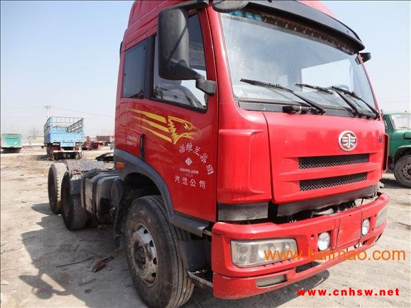 低价处理二手**悍威双驱半挂车