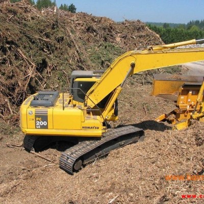 二手小松挖掘机