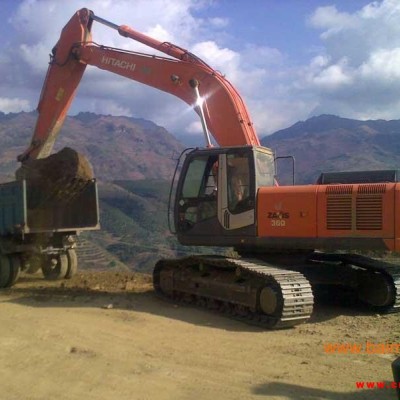 二手日立挖掘机市场15026529995