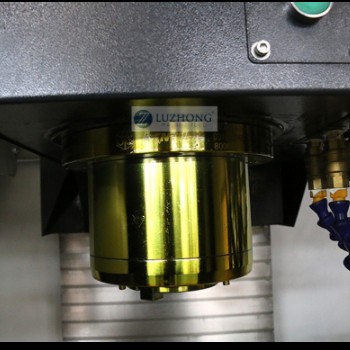 立式加工中心VMC1050 数控铣床CNC立式加工中心BT40主轴图3