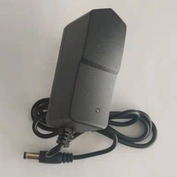 小型手持喷码机充电器16.8v 1A图2